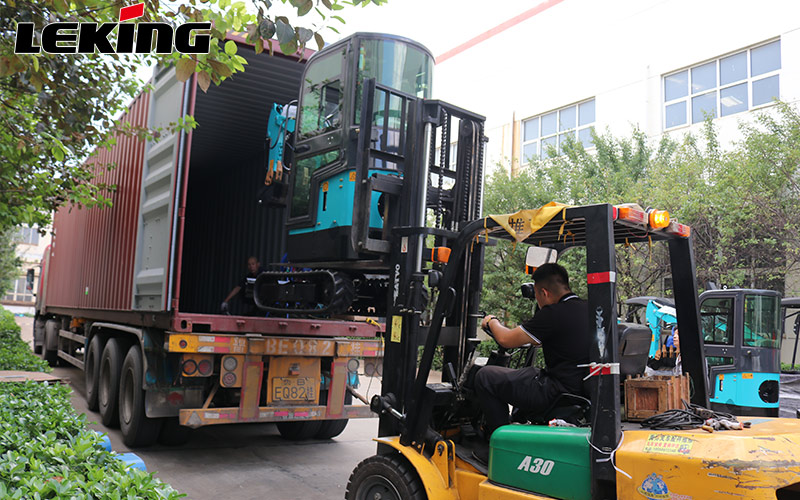 LeKing Machinery export a batch of excavators to Australia LeKing Machinery export a batch of excavators to Australia