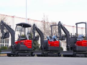 Performance difference, energy consumption comparison and applicable scenario analysis of electric e