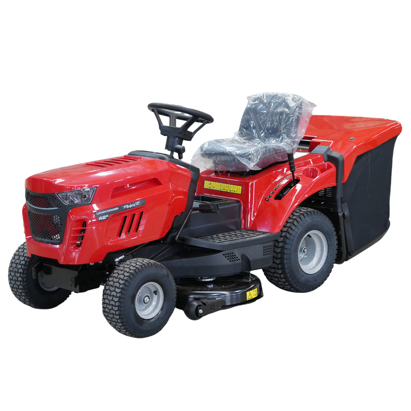 LAWN TRACTOR